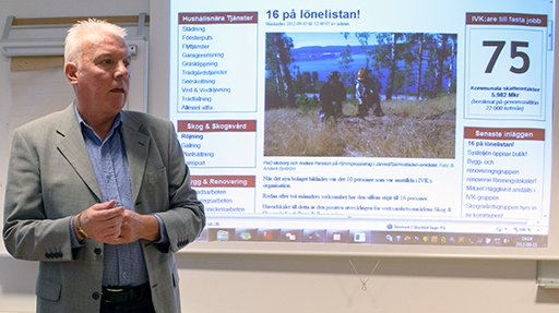 Peter Iwarsson informerar på arbetsförmedlingen Foto © Anders Byström http://suzanders.se Peter Iwarsson informerar på arbetsförmedlingen Foto © Anders Byström http://suzanders.se